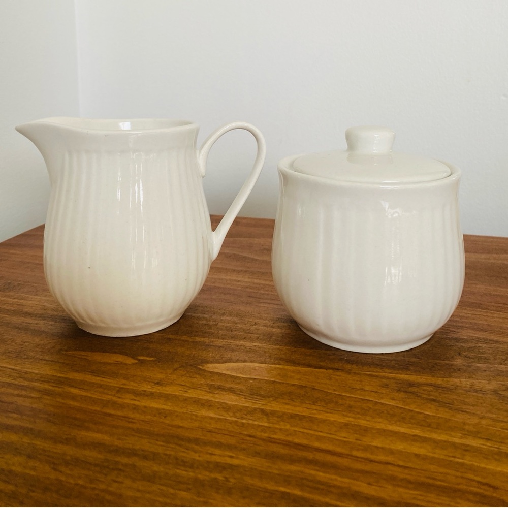 Mayfair & Jackson White Creamer&Sugar Set